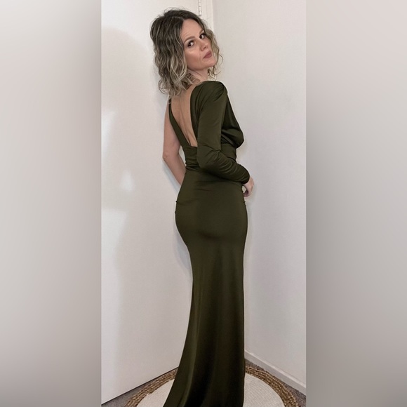 SCK The Label Asymmetric Cutout Maxi Dress in Green - Picture 7 of 16